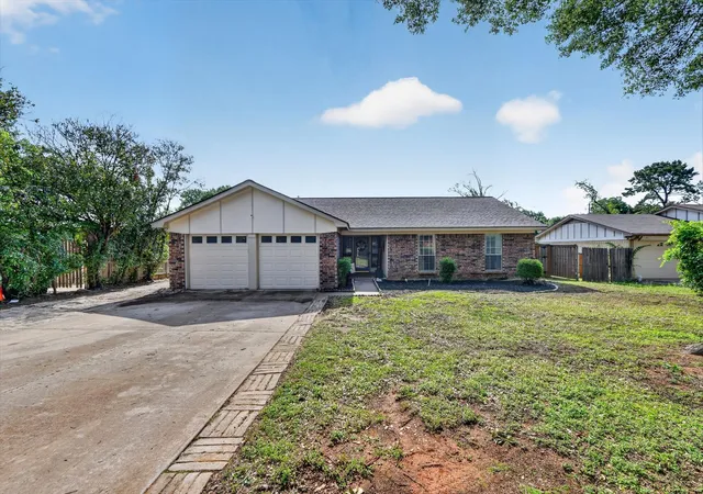 Homes for sale in North Richland Hills, TX | 6724 Bartay Dr, North Richland Hills, TX 76182 | MLS# 21285009