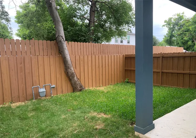 24th image of 2220 Bombay Ave, Dallas, TX 75235 | MLS# 21286122