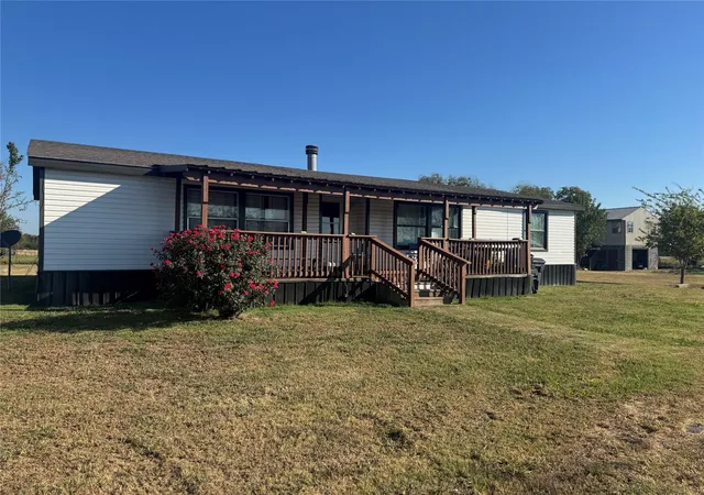 Photo 1 of Manufactured home for sale at 320 Vz County Road 3814, Wills Point, TX 75169 | MLS# 21284769 | Listing updated on 2026-10-08
