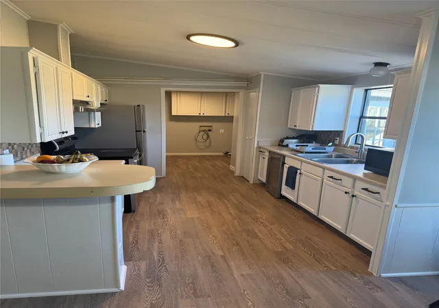 Photo 3 of Manufactured home for sale at 320 Vz County Road 3814, Wills Point, TX 75169 | MLS# 21284769 | Listing updated on 2026-10-08