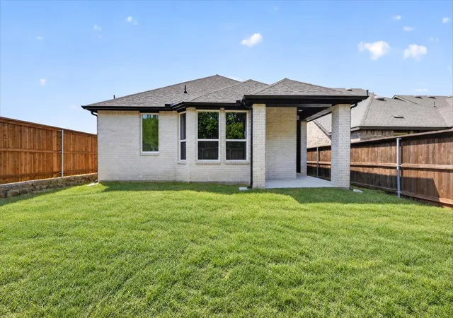 Photo 2 of Single family home for sale at 3710 Southbend Dr, Denison, TX 75020 | MLS# 21286181 | Listing updated on 2026-09-28