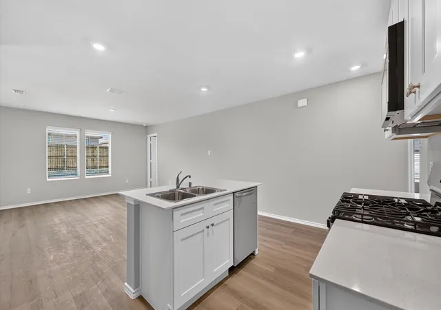 Photo 3 of Single family home for sale at 2217 Bakersfield Dr, Crowley, TX 76036 | MLS# 21284942 | Listing updated on 2026-08-05