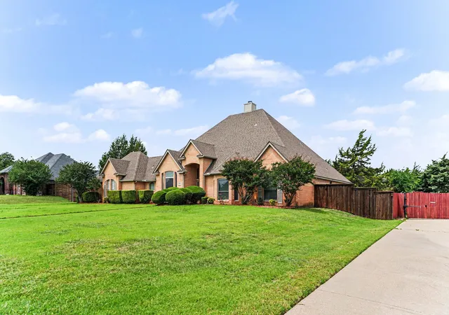 Photo 3 of Single family home for sale at 3951 Joe Wilson Rd Rd, Midlothian, TX 76065 | MLS# 21284032 | Listing updated on 2026-06-21