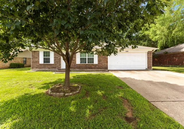 32nd image of 4108 Cypress Springs Dr, Arlington, TX 76001 | MLS# 21286231