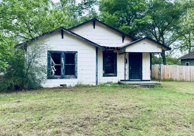 Homes for sale in Sulphur Springs, TX | 117 Foscue St, Sulphur Springs, TX 75482 | MLS# 21286323