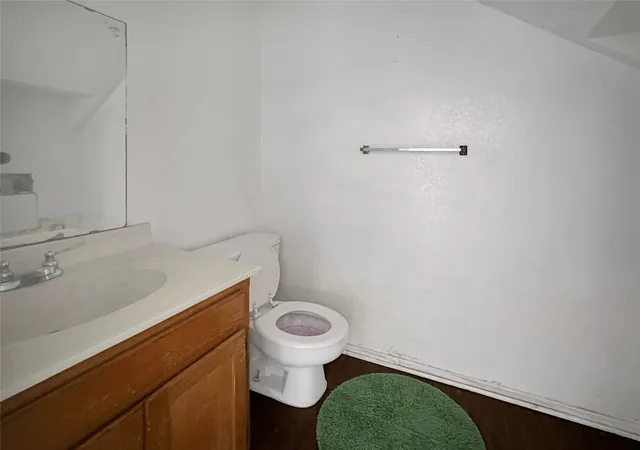 5th image of 922 Fannin St, Denton, TX 76201
