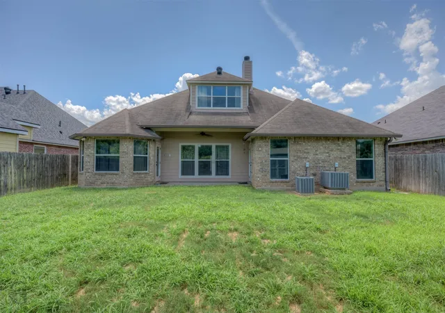 23rd image of 340 Avondale, Bossier City, LA 71112 | MLS# 21286374