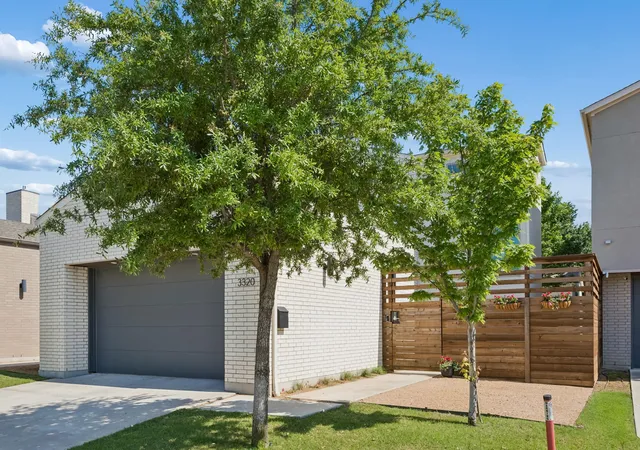 Photo 2 of Single family home for sale at 3320 Walchard Ct, Dallas, TX 75229 | MLS# 21285303 | Listing updated on 2026-08-22