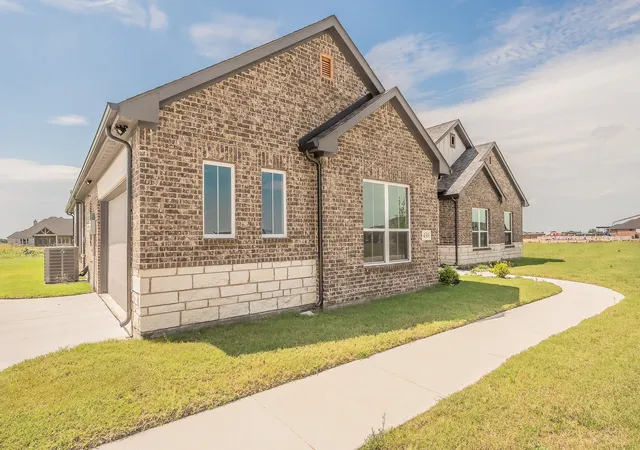 Photo 2 of Single family home for sale at 430 Harvest Time Ln, Venus, TX 76084 | MLS# 21286382 | Listing updated on 2026-08-25