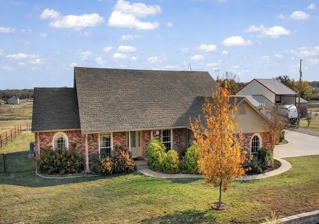 3rd image of 737 County Road 4699, Boyd, TX 76023 | MLS# 21283671