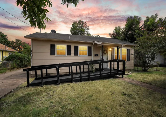 Homes for sale in Mc Gregor, TX | 1306 W 11th St, Mc Gregor, TX 76657 | MLS# 21286395