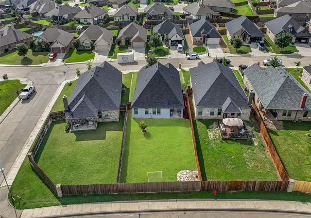 Homes for sale in Weatherford, TX | 1904 Town Creek Cir, Weatherford, TX 76086 | MLS# 21282016
