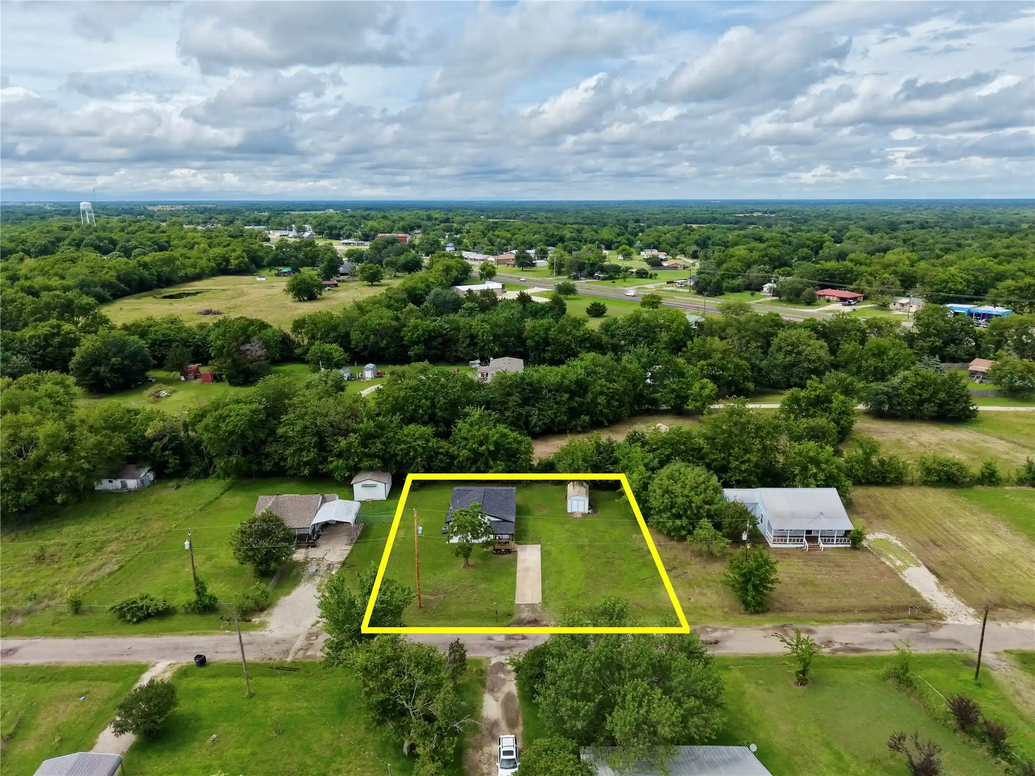 Single family home for sale at 615 Smith Cir, Point, TX 75472 | MLS# 21286461