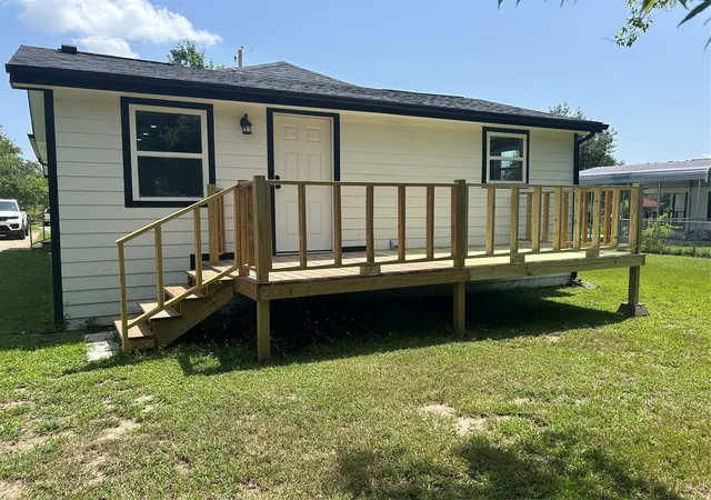 Photo 2 of Single family home for sale at 615 Smith Cir, Point, TX 75472 | MLS# 21286461 | Listing updated on 2026-09-15