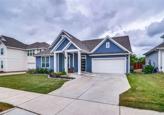 Homes for sale in Rowlett, TX | 8221 Hampton Dr, Rowlett, TX 75089 | MLS# 21282717
