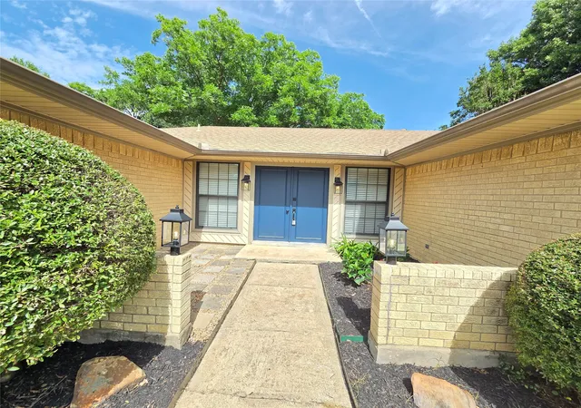 Homes for sale in Mansfield, TX | 1507 Clover Hill Rd, Mansfield, TX 76063 | MLS# 21286501
