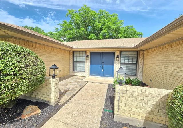 Homes for sale in Mansfield, TX | 1507 Clover Hill Rd, Mansfield, TX 76063 | MLS# 21286501