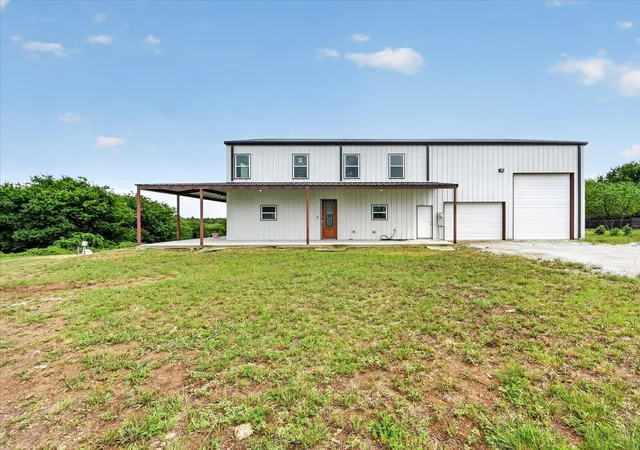 Photo 2 of Single family home for sale at 528 Hill County Road 4411, Grandview, TX 76050 | MLS# 21286567 | Listing updated on 2026-08-29
