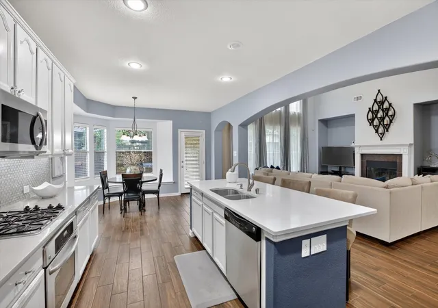 3rd image of 6601 Vintage Dr, Arlington, TX 76001 | MLS# 21278122