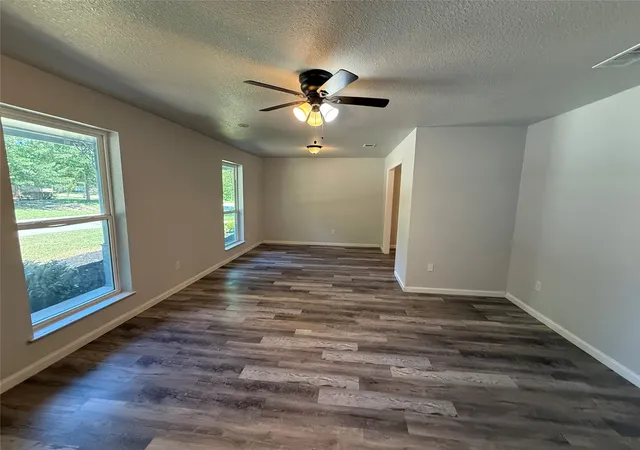Photo 2 of Single family home for sale at 5305 Westhaven Dr, Fort Worth, TX 76132 | MLS# 21284621 | Listing updated on 2026-08-28