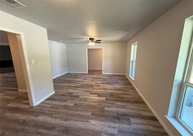 Photo 3 of Single family home for sale at 5305 Westhaven Dr, Fort Worth, TX 76132 | MLS# 21284621 | Listing updated on 2026-08-28