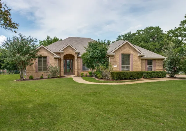 Homes for sale in Joshua, TX | 5009 Hunters Wood Ct, Joshua, TX 76058 | MLS# 21285473
