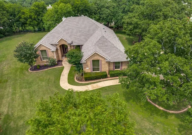 Homes for sale in Joshua, TX | 5009 Hunters Wood Ct, Joshua, TX 76058 | MLS# 21285473