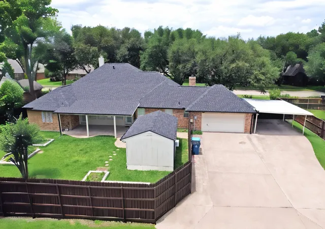 Photo 3 of Single family home for sale at 2902 Live Oak Dr, Rowlett, TX 75088 | MLS# 21286282 | Listing updated on 2026-07-03