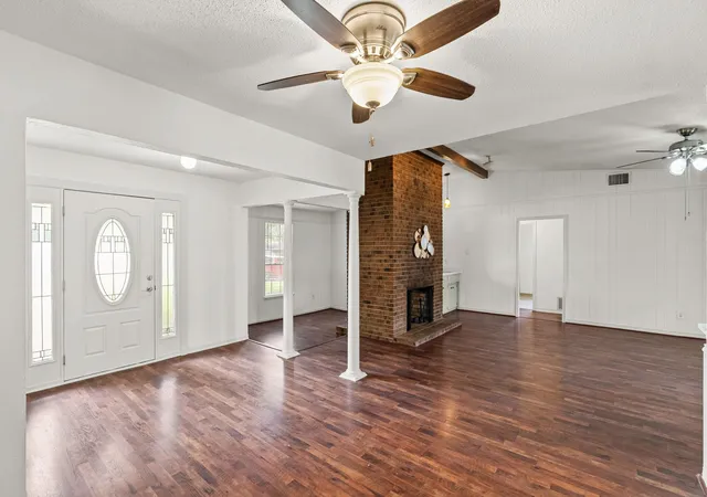 Photo 2 of Sale Pending at 509 Deer Dr, Greenville, TX 75402 | MLS# 21285708 | Listing updated on 2026-07-23