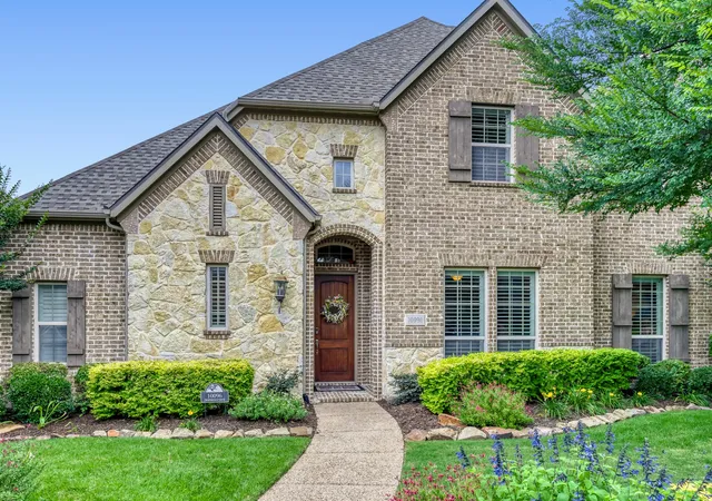 Homes for sale in Frisco, TX | 10096 Drawbridge Dr, Frisco, TX 75035 | MLS# 21283489