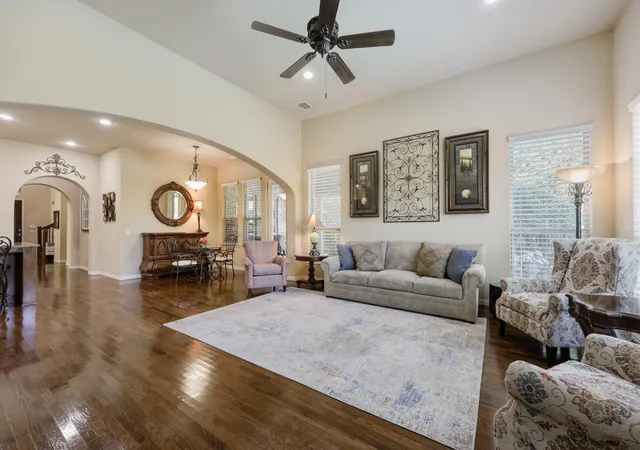 Homes for sale in Frisco, TX | 10096 Drawbridge Dr, Frisco, TX 75035 | MLS# 21283489