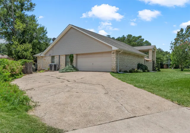 4th image of 2812 Chimney Hill Dr, Waco, TX 76708 | MLS# 21286734