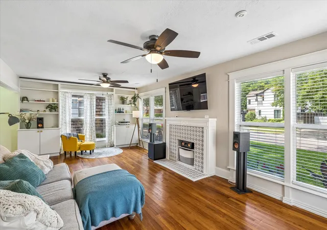 5th image of 3821 W 5Th St, Fort Worth, TX 76107 | MLS# 21284736