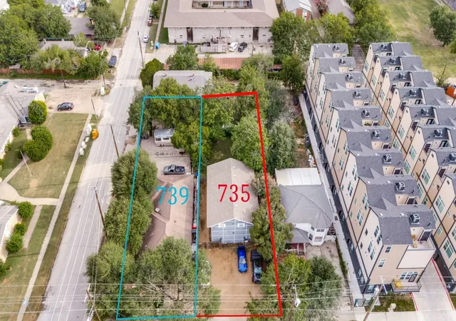 Photo 3 of Multi family home for sale at 739 741 W 10th St, Dallas, TX 75208 | MLS# 21286758 | Listing updated on 2026-10-01