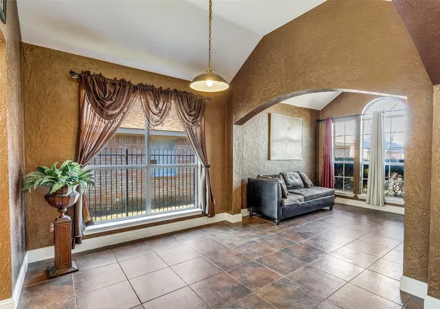 Photo 3 of Single family home for sale at 4621 Saint Francis Ave, Dallas, TX 75227 | MLS# 21286762 | Listing updated on 2026-09-16