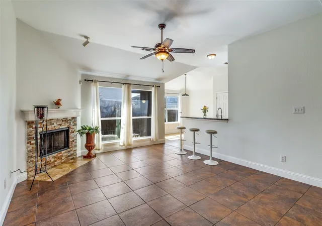 Photo 3 of Single family home for sale at 4621 Saint Francis Ave, Dallas, TX 75227 | MLS# 21286762 | Listing updated on 2026-09-16