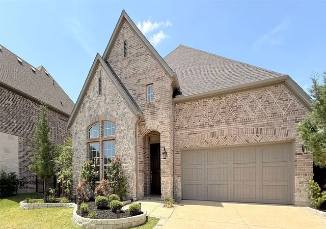 Photo 2 of Single family home for sale at 840 Moorland Pass Dr, Prosper, TX 75078 | MLS# 21273885 | Listing updated on 2026-10-06