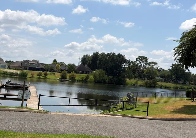 Photo 3 of Single family home for sale at 2839 Caribbean Cvs, Shreveport, LA 71105 | MLS# 21285076 | Listing updated on 2026-08-27