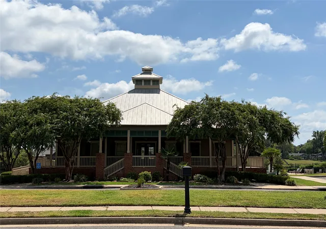 Photo 4 of Single family home for sale at 2839 Caribbean Cvs, Shreveport, LA 71105 | MLS# 21285076 | Listing updated on 2026-08-27