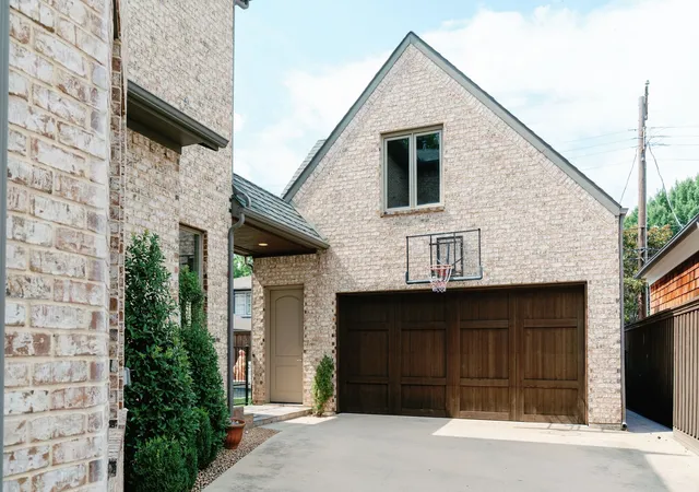 Homes for sale in Highland Park, TX | 4540 Belclaire Ave, Highland Park, TX 75205 | MLS# 21281263