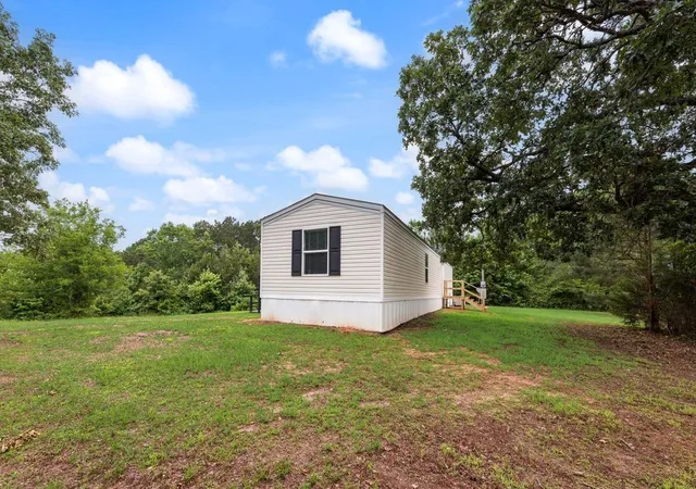 Photo 20 of Manufactured home for sale at 7642 County Road 474 W, Henderson, TX 75654 | MLS# 21285287 | Listing updated on 2026-10-05