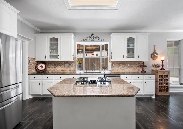Photo 4 of Single family home for sale at 1408 Merion Dr, Mansfield, TX 76063 | MLS# 21286615 | Listing updated on 2026-10-02