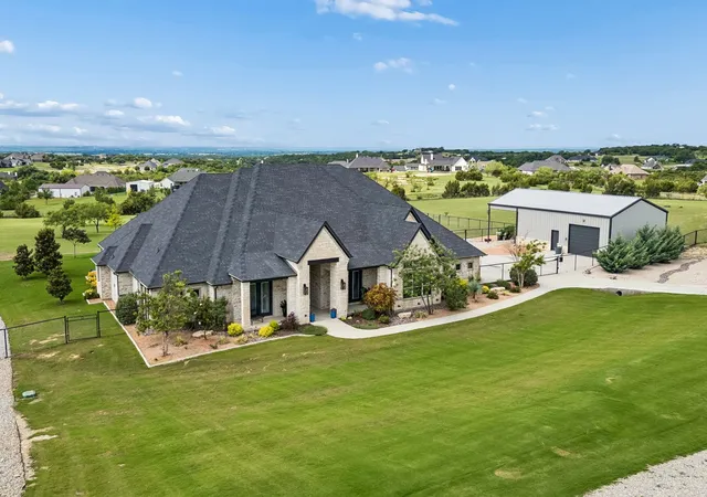 Photo 1 of Single family home for sale at 1025 High Point St, Weatherford, TX 76087 | MLS# 21242957 | Listing updated on 2026-10-06