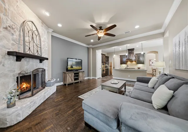 Photo 2 of Sale Pending at 12445 Pleasant Hill Ln, Frisco, TX 75033 | MLS# 21286923 | Listing updated on 2026-07-20