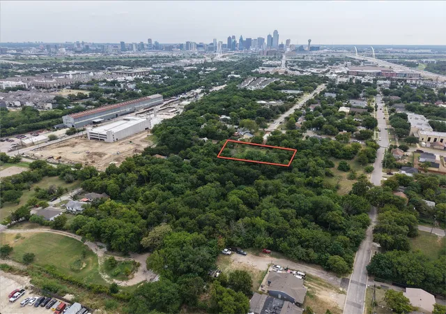 Photo 2 of Land for sale at 2006 Neal St, Dallas, TX 75208 | MLS# 21286981 | Listing updated on 2026-08-22