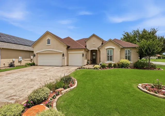 Homes for sale in Denton, TX | 11508 Southerland Dr, Denton, TX 76207 | MLS# 21274836