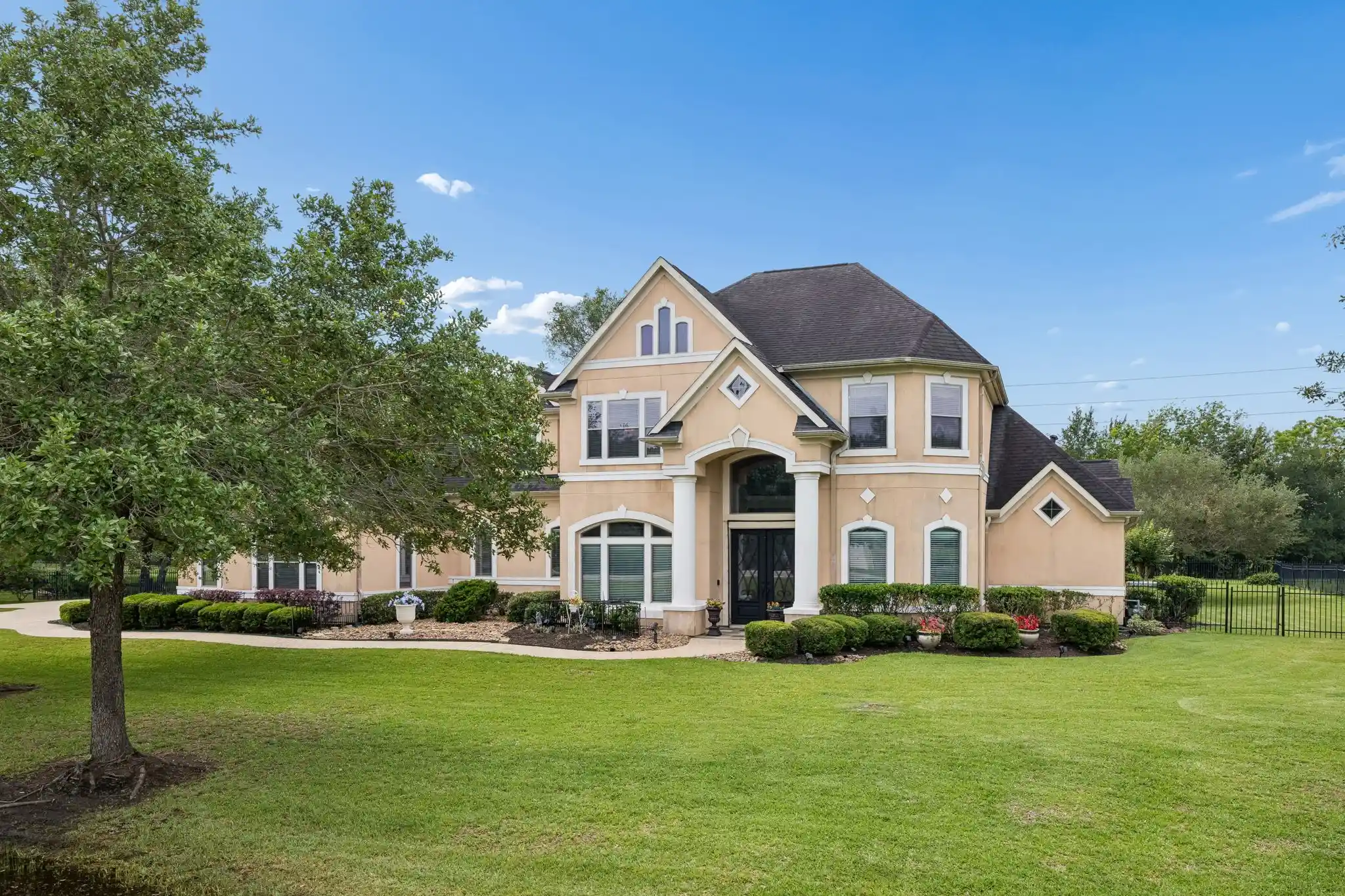 Photo 1 of Single family home for sale at 9002 Corbridge Dr, Richmond, TX 77469 | MLS# 21254632 | Listing updated on 2026-06-02