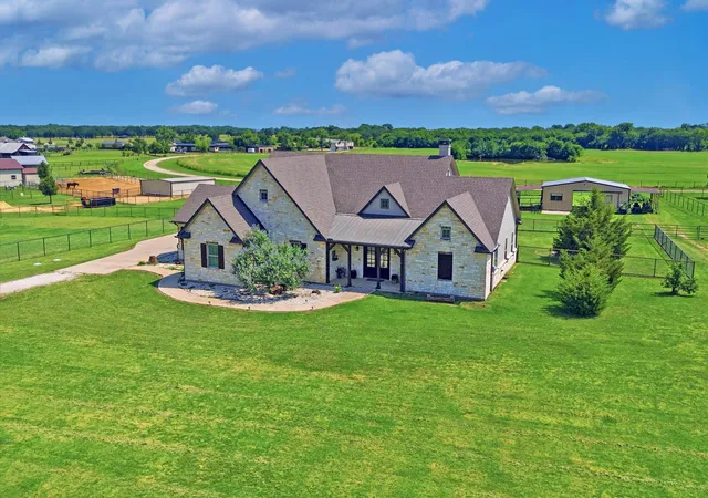 Photo 2 of Single family home for sale at 10040 Horseshoe Nail Rd, Pilot Point, TX 76258 | MLS# 21286580 | Listing updated on 2026-08-24