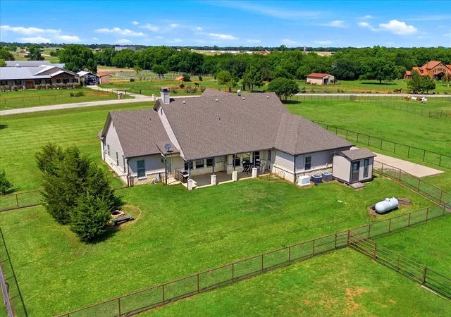 Photo 3 of Single family home for sale at 10040 Horseshoe Nail Rd, Pilot Point, TX 76258 | MLS# 21286580 | Listing updated on 2026-08-24