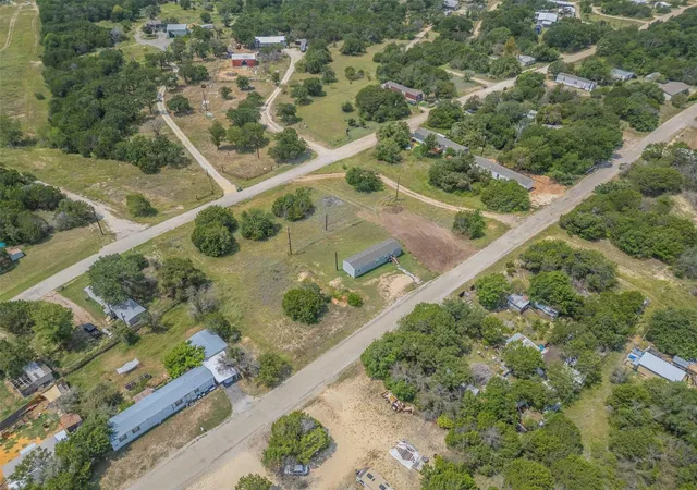 Homes for sale in Granbury, TX | 4200 Tennessee Trl, Granbury, TX 76048 | MLS# 21284236